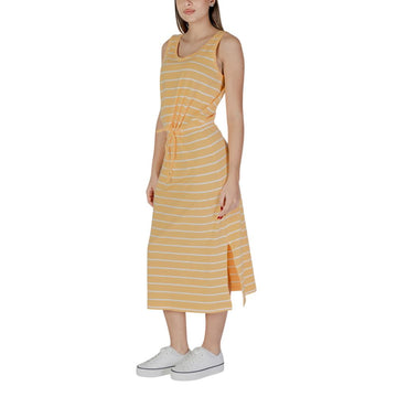 B.Young Yellow Cotton Dress